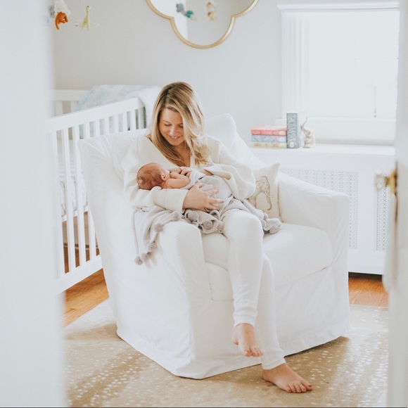 Meet your Posher, Heather - Picture 1 of 2